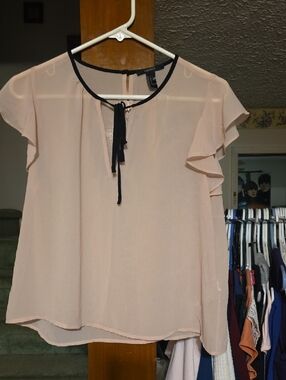 Forever 21 Light Pink Tie-Neck Flutter Sleeve Blouse